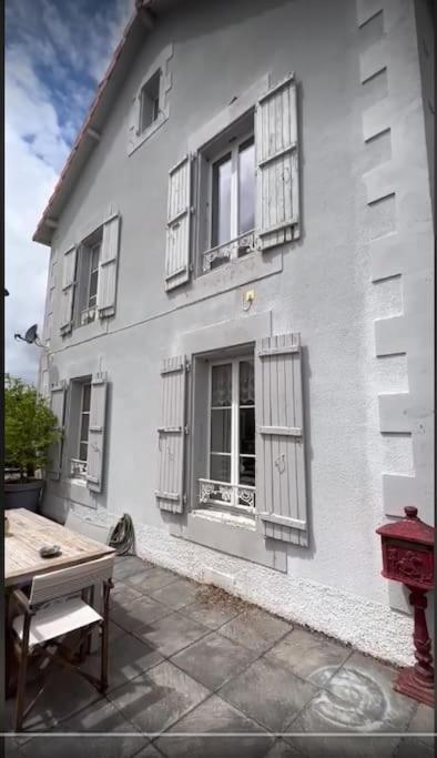 Villa Montemboeuf Centre Town House Free Wifi Exterior foto